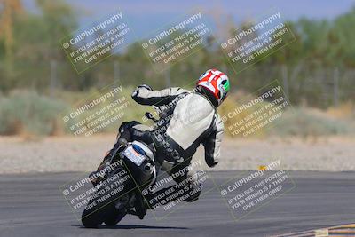 media/Sep-25-2023-Moto Forza (Mon) [[81ffa65e0a]]/B-C Group/Session 4 (Turn 2 Backside)/